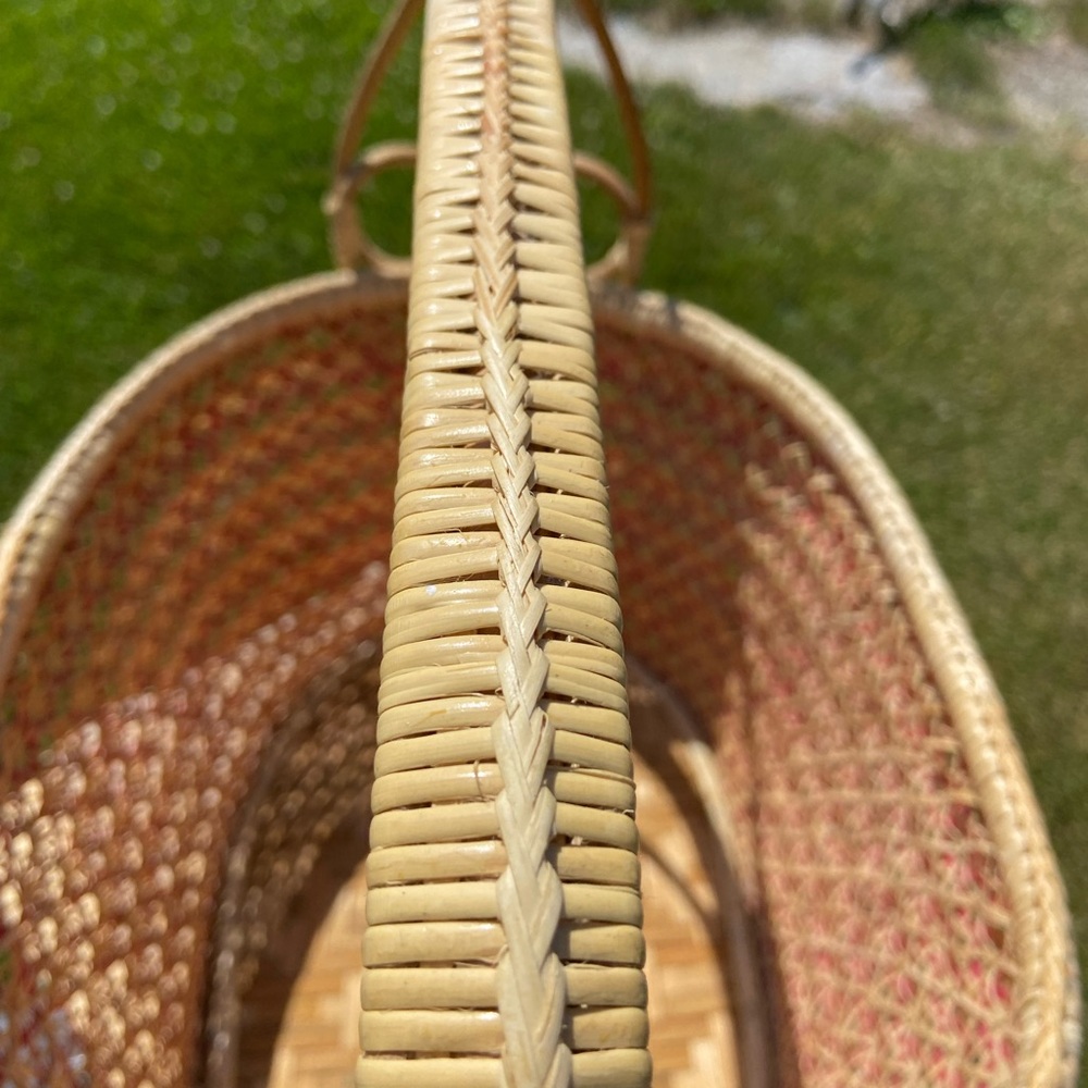 Amazing Rattan Basket - Picture 4 of 8